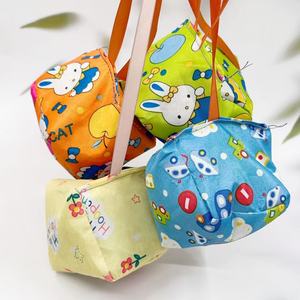 Puf de tela de dibujos animados de 7 cm para entretenimiento en guarderías, puf tradicional hecho a mano al por mayor, puf de juguete nostálgico para niños - Product Image 5