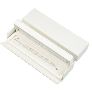Caja de Almacenamiento de Joyería Japonesa Moderna, Caja de Regalo Cuadrada Blanca para Collar, Anillo, Pendientes, Pulsera, Presentación de Accesorios de Alta Gama - Product Image 4