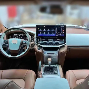 Actualice su Land Cruiser LC200 (2008-2021) a un LC300 (2022-2023) con una pantalla de navegación. - Product Image 5