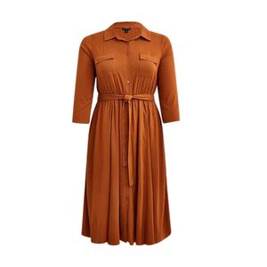 Abito chemisier midi da donna marrone cammello con cintura e tasche, maniche a 3/4, abbottonatura frontale, casual da lavoro. Supporta servizi OEM e ODM. - Product Image 3