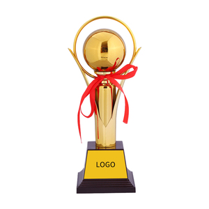 Nouvelle arrivée <span class=keywords><strong>prix</strong></span> usine médailles et trophées style classique trophée en métal <span class=keywords><strong>prix</strong></span> monde sport football basket coupe - Product Image 1