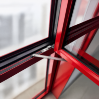 Ventana Abatible de Aluminio con Aislamiento Térmico 6060-T66 1.8mm PA66, Vidrio Low-E Insonorizado para Casa o Villa