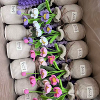 Vente en gros de mini fleurs en tricot faites à la main Bouquet de fleurs au crochet de tournesol Pots de couverture Bouquets au crochet