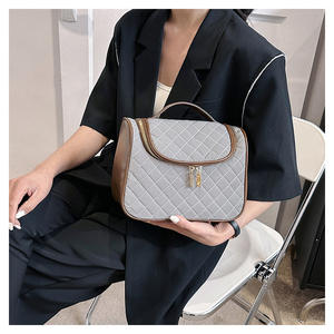 Fashion Hand Cosmetic <b>Bag</b> Large Capacity Cosmetic Storage Handbag Convenient <b>Wash</b> <b>Bag</b> Ladies Cosmetic <b>Bag</b> for <b>Women</b> - Product Image 5