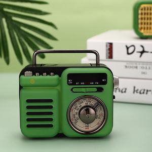 Radio AM FM WB Portátil Retro Personalizada, Estilo Vintage con Asa de Metal, Sintonización Multibanda para Uso en el Hogar y al Aire Libre - Product Image 2
