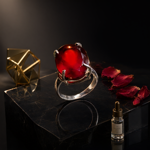 Anillo de Plata 925 con Granate Rojo - Brillo Intenso y Simboliza la Resiliencia en Ocasiones Especiales - Anillo de Dedo - Product Image 3