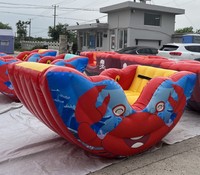 Jouet aquatique gonflable commercial en forme de crabe à bascule |   Bateau à bascule flottant pour parc aquatique, piscine, location et événements