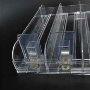 Organizador de Tienda Hookei, Bandeja Expositora con Sistema Automático de Empuje por Resorte para Latas, Soporte de Estante con Empujador - Product Image 3