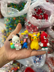 Porte-clés 3D personnalisables en PVC souple, figurines de dessins animés, styles variés, vente en gros, breloques promotionnelles tendance pour sacs, cadeau pour enfants et sacs à <span class=keywords><strong>dos</strong></span> - Product Image 6