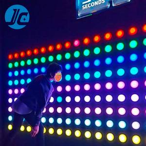 Jeu de poussée lumineux à LED actif pour divertissement en salle de fête, idéal pour les équipes, pour les événements à l'aéroport ou au parc de trampolines - Product Image 3