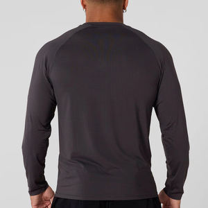 T-shirts à <span class=keywords><strong>manches</strong></span> <span class=keywords><strong>longues</strong></span> en polyester et élasthanne respirant, léger et personnalisé, à <span class=keywords><strong>prix</strong></span> avantageux - Product Image 3