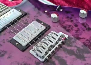 Guitarra Eléctrica de Alta Calidad IBZGRG220PA3-RLB de 6 <span class=keywords><strong>Cuerdas</strong></span>, Cuerpo Sólido con Fondo/Lados de Arce, Diapasón de Sappanwood, Pastillas Dobles - Product Image 4