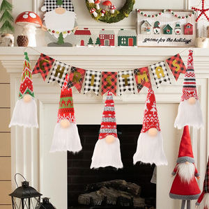 Decorazioni Natalizie di Lusso in Poliestere Fatte a Mano, Gnomo di Babbo Natale in Peluche, Ornamenti Appesi - Product Image 1