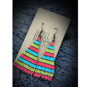 Joyería de moda, pendientes bordados de cuentas de semillas de la India, pendientes hechos a mano para mujeres y niñas, pendientes multicolores de aspecto clásico - Product Image 1