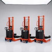 Lève-fût semi-électrique avec manutention efficace des fûts d'huile en aluminium, hauteur de levage de 6000 mm, conception compatible avec les chariots élévateurs