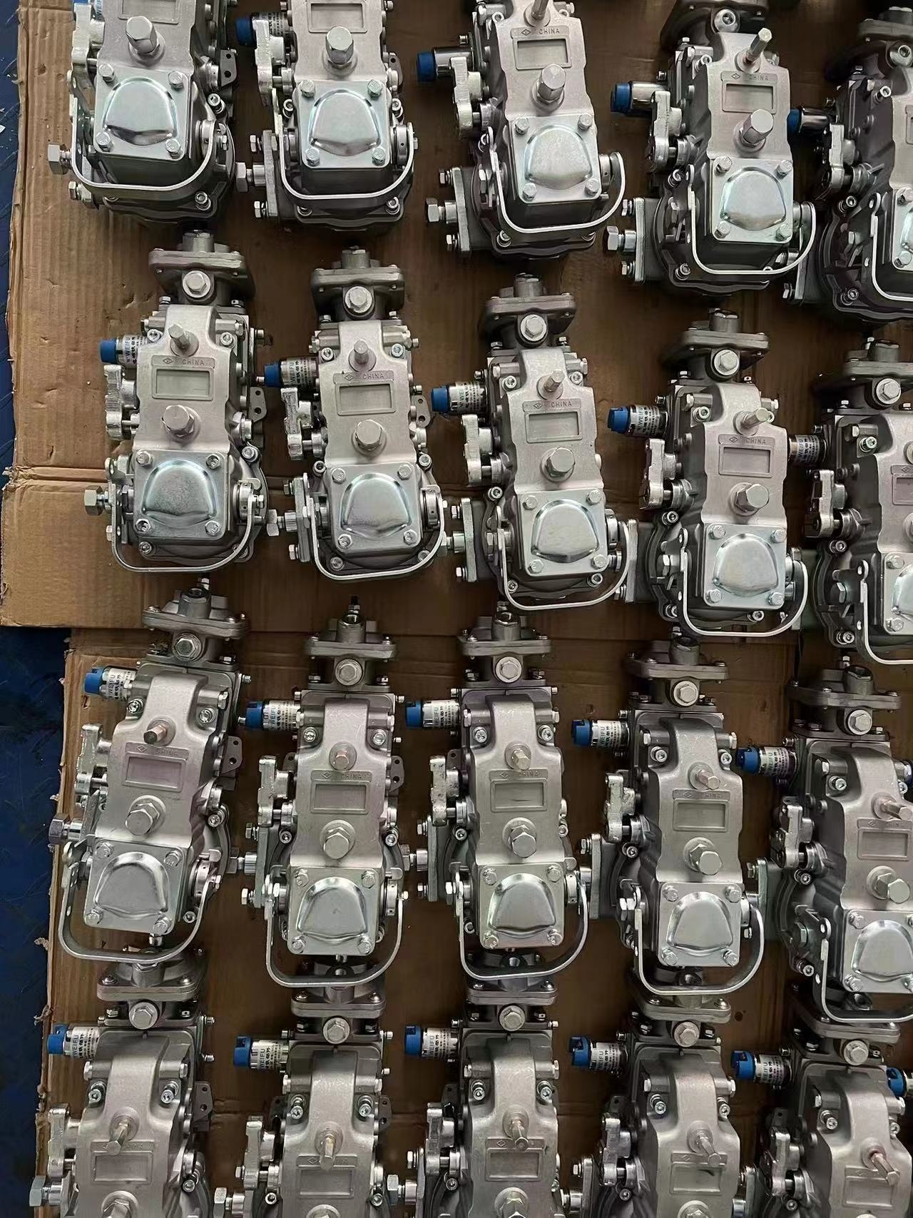 じょん　① ISUZU 4JJ1 Engine for Excavators - Reliable Power Solutions