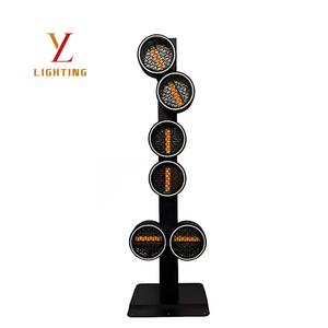 Projecteur de scène rétro rotatif à <span class=keywords><strong>6</strong></span> yeux 320W AC90-240V RGB 3-en-1 LED DMX512 à activation sonore avec fonctionnement automatique et effet stroboscopique - Product Image 1