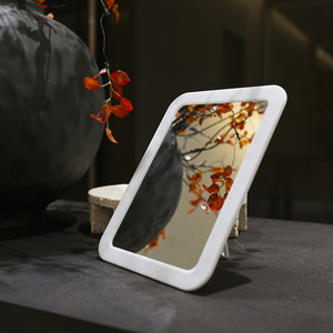 Espejo de Maquillaje LED Hejia con Luces Digitales Táctiles, Espejo de Escritorio Plegable Portátil para Dormitorios - Product Image 1