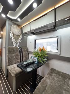 Personnalisation de camions Foton, camping-cars et véhicules de loisirs pour l'aventure - Product Image 5