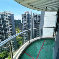 Moderner Gebogener Edelstahl 304/316 Gehärteter Verbundglas-Handlauf für Wendeltreppe Balkon Terrasse Außenbereich-Hotel