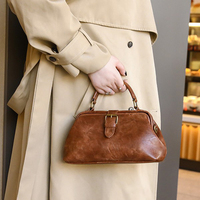 Sac à main élégant rétro style médical en cuir PU huilé avec bandoulière réglable pour femme, sac à bandoulière décontracté quotidien