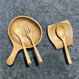 Bol à salade en bois de hêtre avec fourchette, cuillère et repose-cuillère en bois pour hôtel, café, thé, usage enfant - Product Image 4