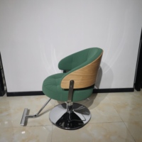 Fauteuils de barbier Sulin modernes, robustes, ergonomiques et élégants, revêtement en cuir PU vert, dossier en bois, hydraulique