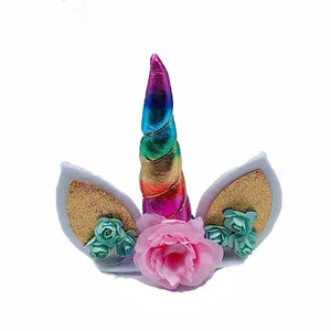 <span class=keywords><strong>Décoration</strong></span> de <span class=keywords><strong>gâteau</strong></span> d'anniversaire en tissu multicolore sur le thème de la <span class=keywords><strong>licorne</strong></span> avec accessoire de <span class=keywords><strong>décoration</strong></span> de dessert et drapeau de présentation - Product Image 2