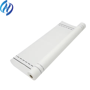 Membrana idrorepellente traspirante SoHi resistente ai raggi UV e all'acqua, utilizzata su strutture in legno e acciaio. - Product Image 3