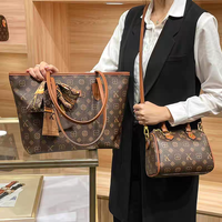 Loumixer 2026 – Sacs fourre-tout de luxe tendance pour femme, style rétro, grande capacité, fermeture éclair, doublure et poignées, motif lettre