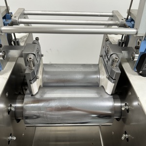 מעבדה להתאמה אישית לפתוח גומי ערבול מכונת פלסטיק מתגלגל עם 1 אחריות לשנה - Product Image 5