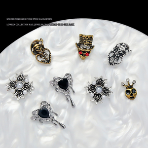 Breloques pour ongles crâne en alliage Décalcomanies rétro d'Halloween Ornements 3D Fantôme Argent Bijoux classiques Nails Art Design Accessoires de manucure - Product Image 2