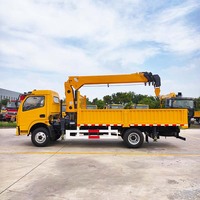 Grue montée sur camion multifonctionnelle de 5 tonnes avec dispositif d'auto-déchargement, grue télescopique hydraulique pour la livraison et le levage de marchandises