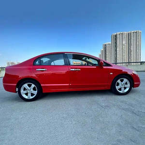 Voiture d'occasion Honda Civic 2006-2011, berline compacte, <span class=keywords><strong>essence</strong></span> 1.8l 140ch, traction avant, 4 portes, 5 places, <span class=keywords><strong>prix</strong></span> bas - Product Image 4