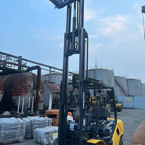 Practical Heavy Lifting Komatsu FD30 Forklift Ideal for <b>Small</b> and Medium Enterprises - Product Image 1