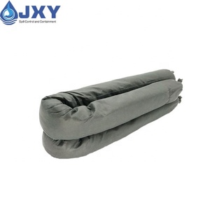 Chaussettes absorbantes universelles pour autour des machines, sous les tuyaux qui fuient, dans les zones de circulation en désordre ou pour l'entretien général - Product Image 5