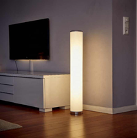 Lampe de sol LED moderne décorative pour la maison avec télécommande RGB et abat-jour blanc