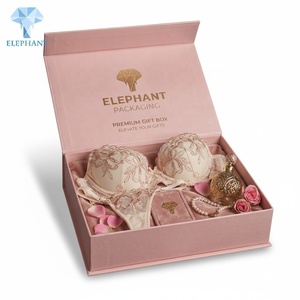 Boîte d'emballage en carton personnalisée pour vêtements, chapeaux et casquettes, avec logo, estampage à chaud doré, doublure en velours rose, biodégradable - Product Image 2