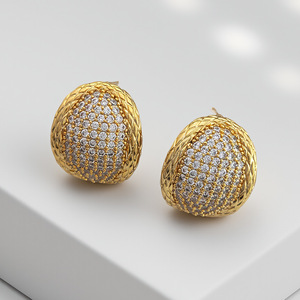 Boucles d'oreilles tendance en forme de boule, plaquées or, avec micro-incrustations de strass en cristal, bijoux de fête pour femme - Product Image 3