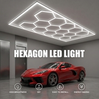 Lampes de plafond LED hexagonales en nid d'abeille portables et étanches à prix abordable pour garage, salle de sport, jardin et hôtel