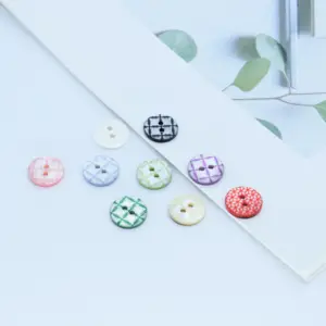 Plastic Button for Clothes Mix Color Sewing Resin Wholesale Fashion Buttons Thousands of New Designs for Chosen Sew on Flatback