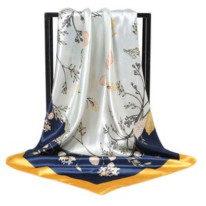 Foulard de luxe en satin avec logo personnalisé, motif géométrique, impression numérique, uni, design printanier célèbre - Product Image 1