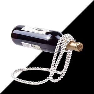 Nouveau porte-bouteilles suspendu en forme de collier de perles, décoration de maison, décoration de bureau, support de luxe en métal et résine magique - Product Image 2