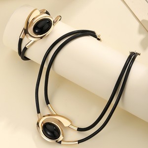 Parure de bijoux bohème élégante et unique pour femme, avec spirale dorée, opale noire et motif bandana, style turc exagéré - Product Image 2