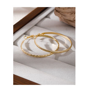 Aretes <span class=keywords><strong>de</strong></span> Diseño Exclusivo y <span class=keywords><strong>de</strong></span> Alta Gama, Populares en <span class=keywords><strong>Europa</strong></span> y América, con un Toque <span class=keywords><strong>de</strong></span> Lujo y Sofisticación. - Product Image 1