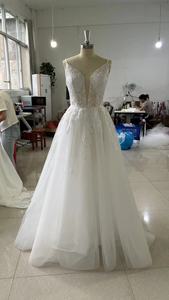 Vestidos de <span class=keywords><strong>Novia</strong></span> LY-WD1050, Personalizables, Sexy, Escote Profundo en V, Línea A, Encaje, Tallas Grandes, Fotos Reales de Bodas Civiles - Product Image 3