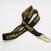 Lanière promotionnelle en polyester jacquard pour porte-badge, avec logo tissé en fil métallique doré, mousqueton bec d'aigle et boucle à pression écologique dorée