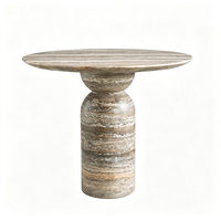 Table à manger ronde en marbre brut DH, base en travertin courbée artisanale, table en pierre massif pour maison contemporaine