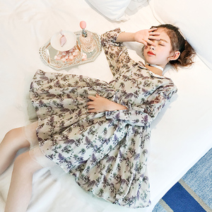 Produits innovants de la vente en gros de robes midi plissées en satin à motifs floraux coréens, achat direct de l'usine en Chine - Product Image 3