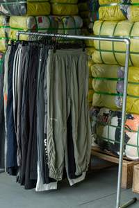 SH06 Ropa Usada Duradera para Hombre, Pantalones Cortos Vaqueros Baratos de Verano, Pantalones Cargo Usados, Pantalones Deportivos, Pantalones de Vestir, Ropa Mixta al por Mayor - Product Image 5